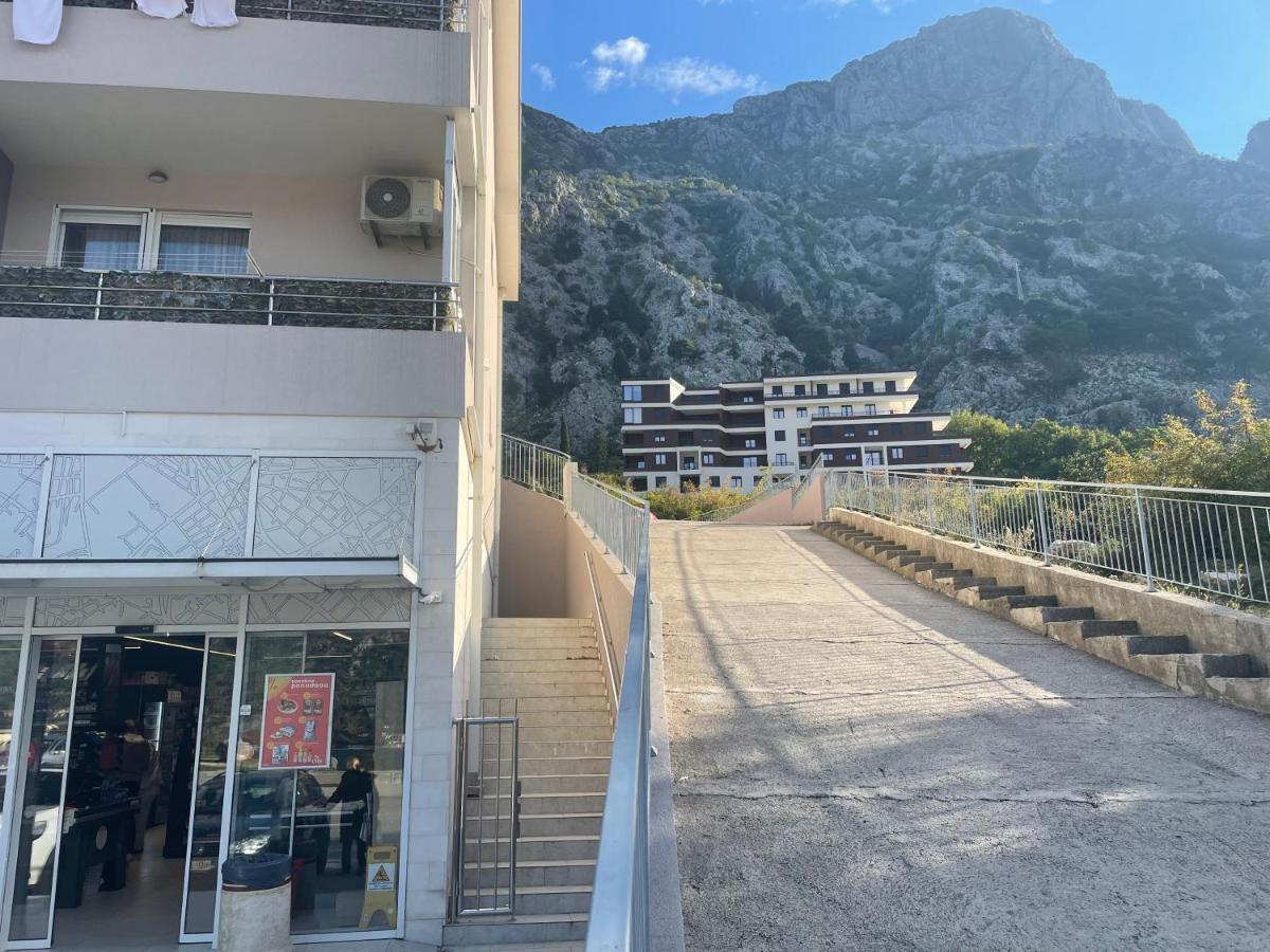 Miracle Apartment Kotor Eksteriør billede